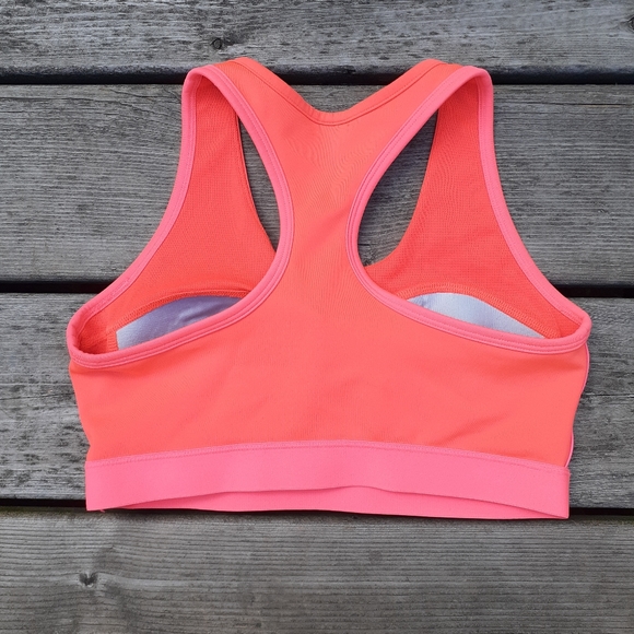 Adidas Stella McCartney sports bra size S or M - Picture 2 of 4